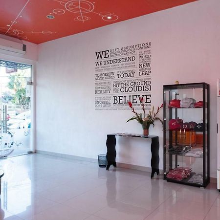 Reddoorz @ Pelita Raya Rappocini Hotel Makassar Buitenkant foto