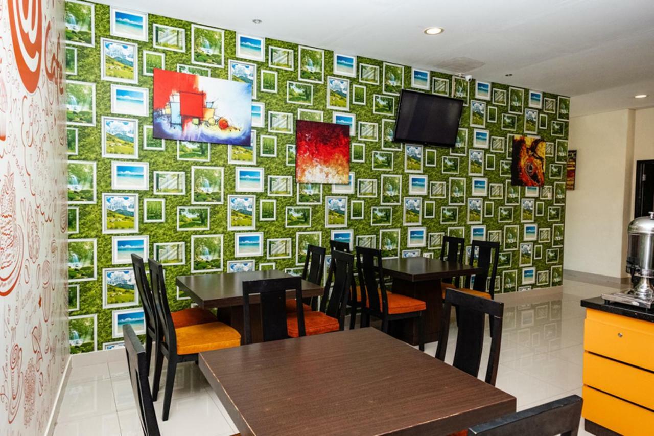 Reddoorz @ Pelita Raya Rappocini Hotel Makassar Buitenkant foto