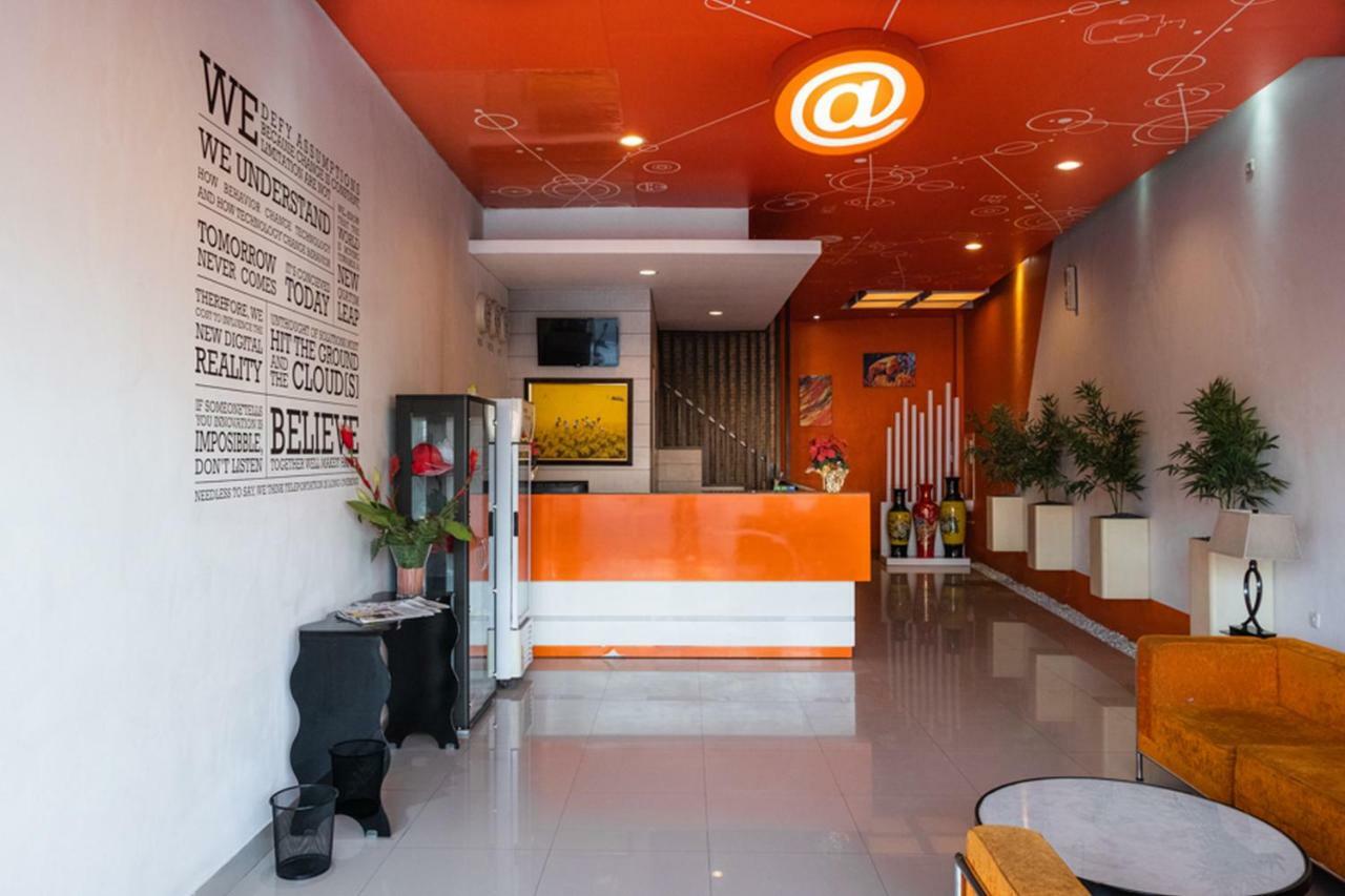 Reddoorz @ Pelita Raya Rappocini Hotel Makassar Buitenkant foto