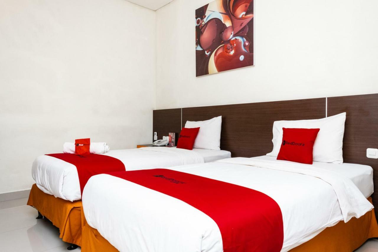 Reddoorz @ Pelita Raya Rappocini Hotel Makassar Buitenkant foto