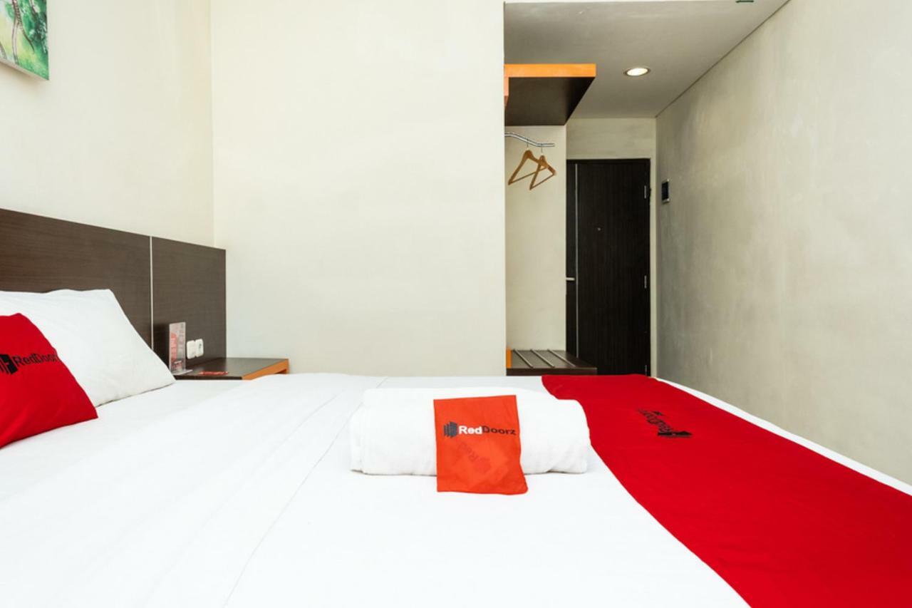 Reddoorz @ Pelita Raya Rappocini Hotel Makassar Buitenkant foto