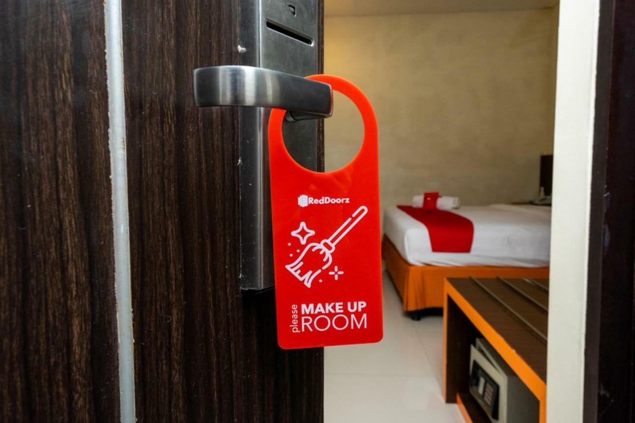 Reddoorz @ Pelita Raya Rappocini Hotel Makassar Buitenkant foto